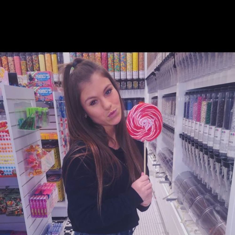 Meet your Posher, Lilly